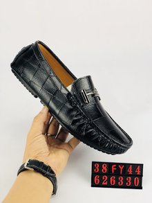 图1_拿 普拉达 豆豆鞋 PRADA 普拉达 春季新款 休闲商务男子 豆豆鞋626320
