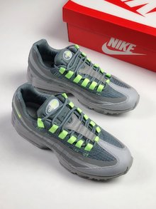 图3_独家公司级 Nike Air Max 95 Ultra SE 复古气垫跑步鞋 AO9566 001 size 40 40 5 41 42 42 5 43 44