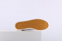 图3_支持放店Sacai X Nike Blazer with Dunk 原鞋开发 性价比超高 优质原楦开发版型 无色差皮革材质 原装抽屉礼盒包装 将解构风格进行到底 日式解构美学品牌SACAI联名 x Nike Blazer High