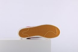 图3_支持放店Sacai X Nike Blazer with Dunk 原鞋开发 性价比超高 优质原楦开发版型 无色差皮革材质 原装抽屉礼盒包装 将解构风格进行到底 日式解构美学品牌SACAI联名 x Nike Blazer High