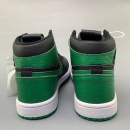 图2_关注度极高 Air Jordan 1 Pine Green aj1经典复古黑绿男子篮球鞋 鞋舌点缀红色Nike Air logo 整体造型颇为复古 原标公司级 尺码 40 44