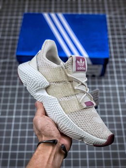 图2_特价福利 预热双十二 Adidas Originals Prophere 恐惧鲨鱼 货号BD7834区别市面鞋面凹塌版本全新改版鞋面材质 不仅仅变化在鞋面的材质纹理上 同时在鞋身两旁的TPU饰条加入转印工艺 在街头领域的影响力愈加超越Nike的一点就是在推陈出新的同时 紧紧契合着当下的苛刻审美 SIZE 36 36 5 37 38 38 5 39 40 40 5 41 42 42 5 43 44 44 5 45