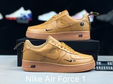 图1_耐克 Nike Air Force 1 空军一号 创意联名 串标多勾 后跟提带设计 荔枝纹皮面 低帮休闲板鞋 货号 6821316