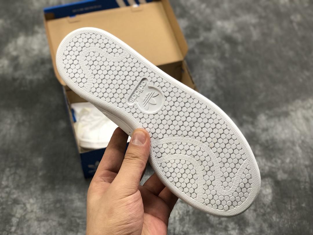 图8_adidas阿迪达斯