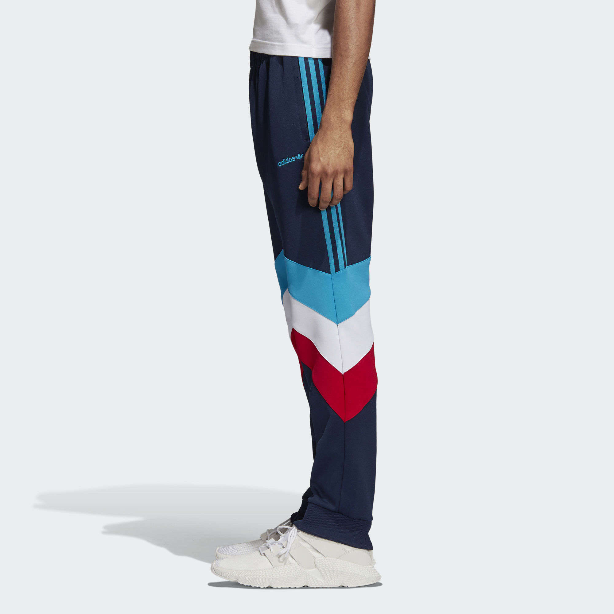 图4_adidas阿迪达斯