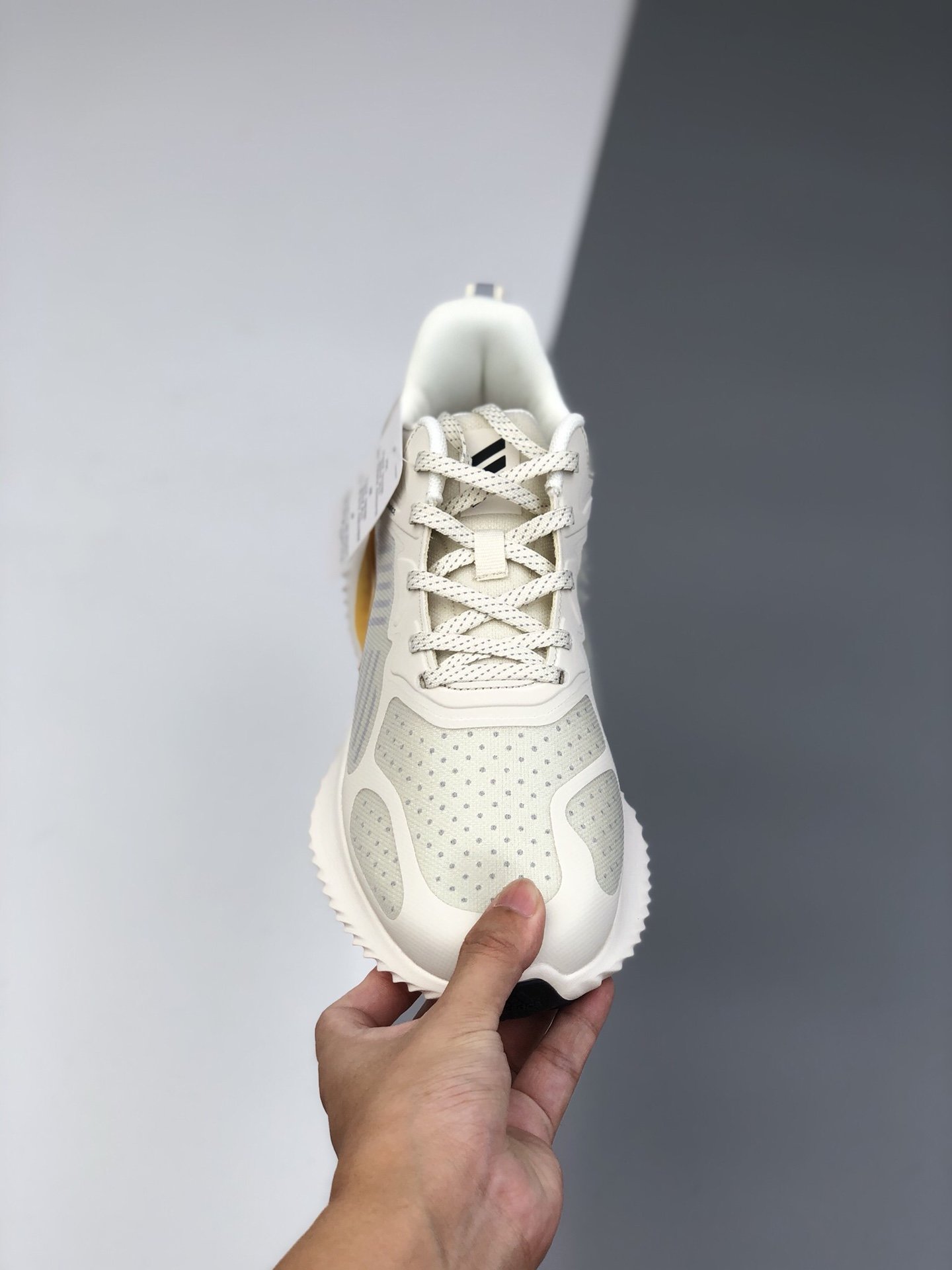 图1_adidas阿迪达斯