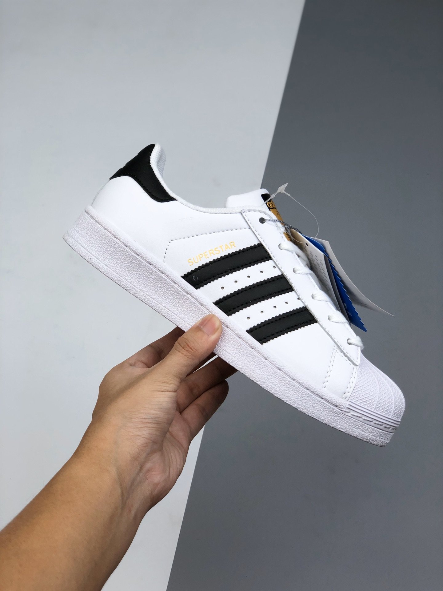 图1_adidas阿迪达斯